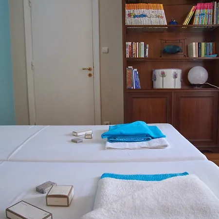 Two + Private Bath+terrace-top Acropolis Location